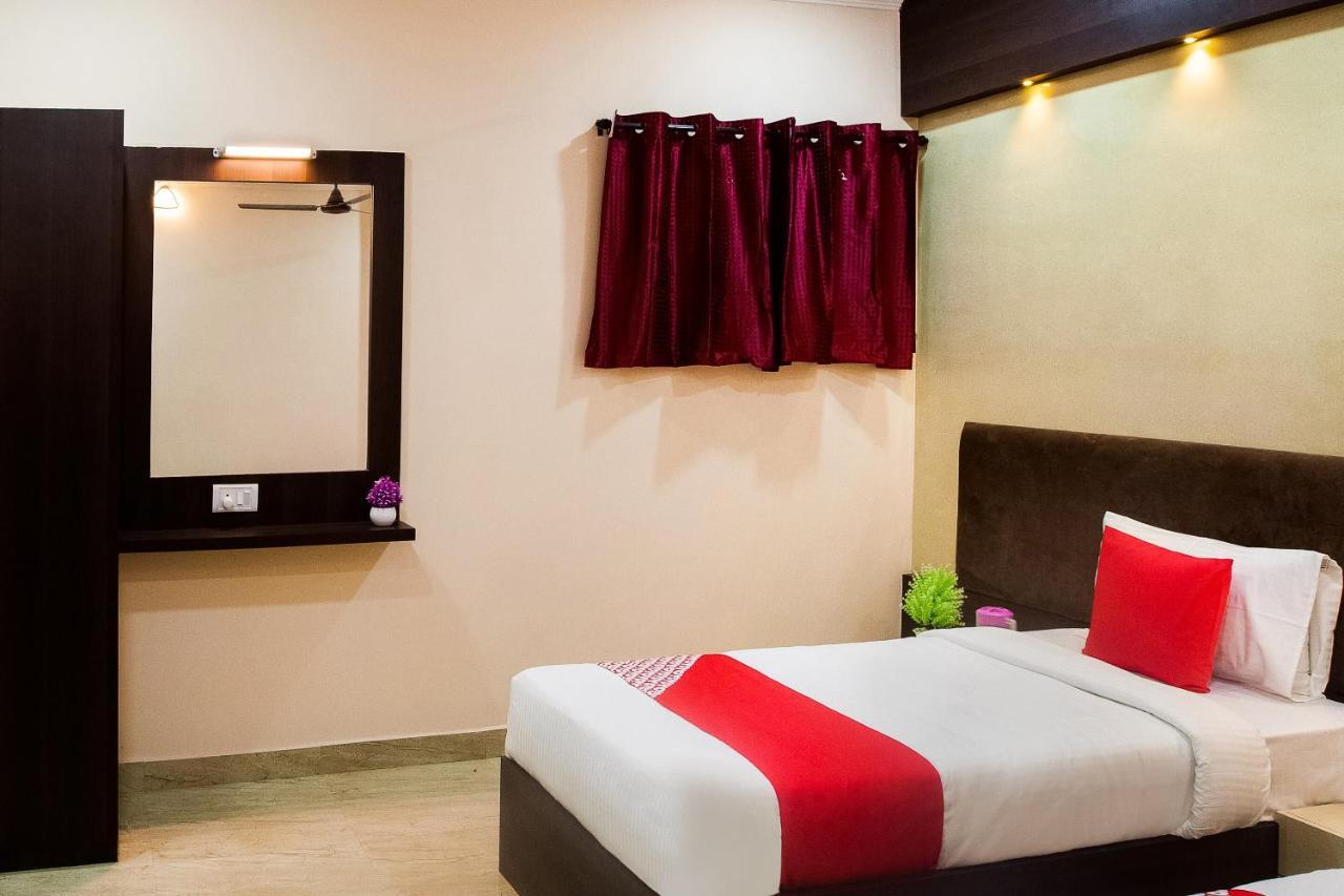 Hotel Park Tower Chennai Esterno foto